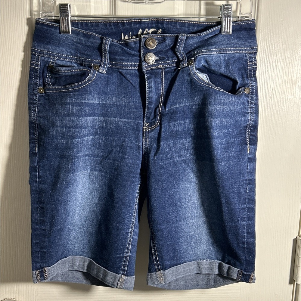 Wallflower Women's‎ Size 11 Blue High Rise Bermuda Denim Jean Shorts